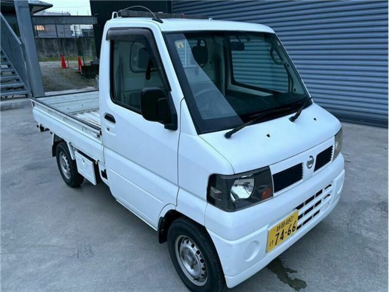 NISSAN CLIPPER TRUCK