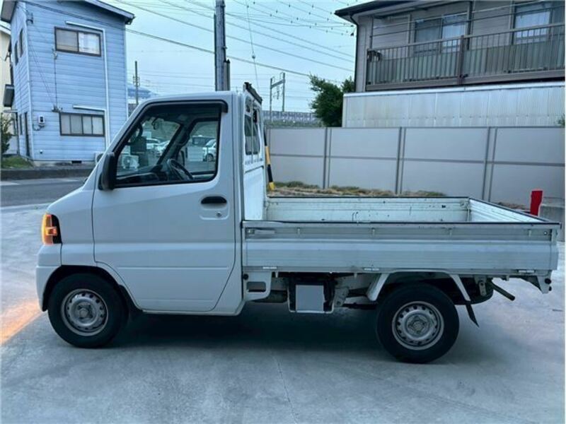 CLIPPER TRUCK