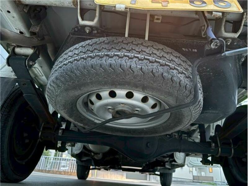CLIPPER TRUCK