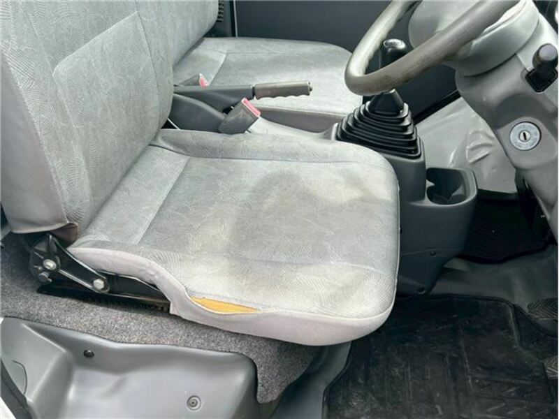 MINICAB TRUCK