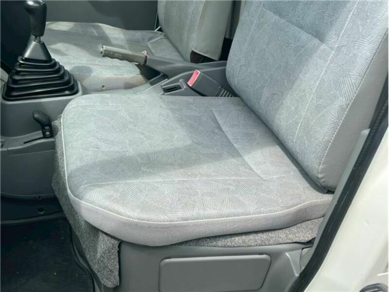 MINICAB TRUCK
