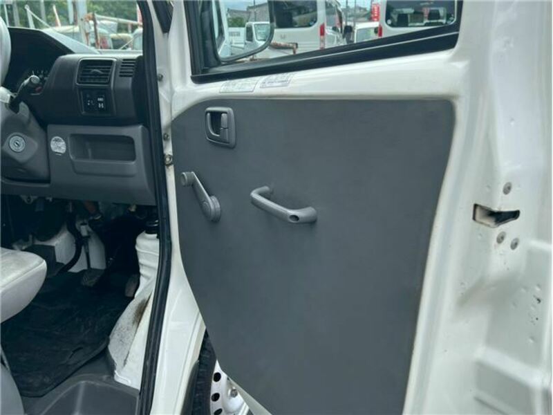 MINICAB TRUCK
