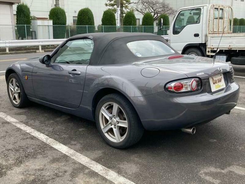ROADSTER