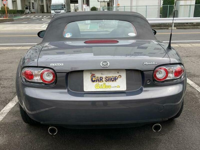 ROADSTER