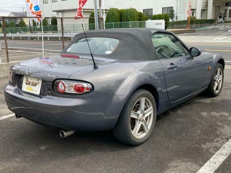 ROADSTER