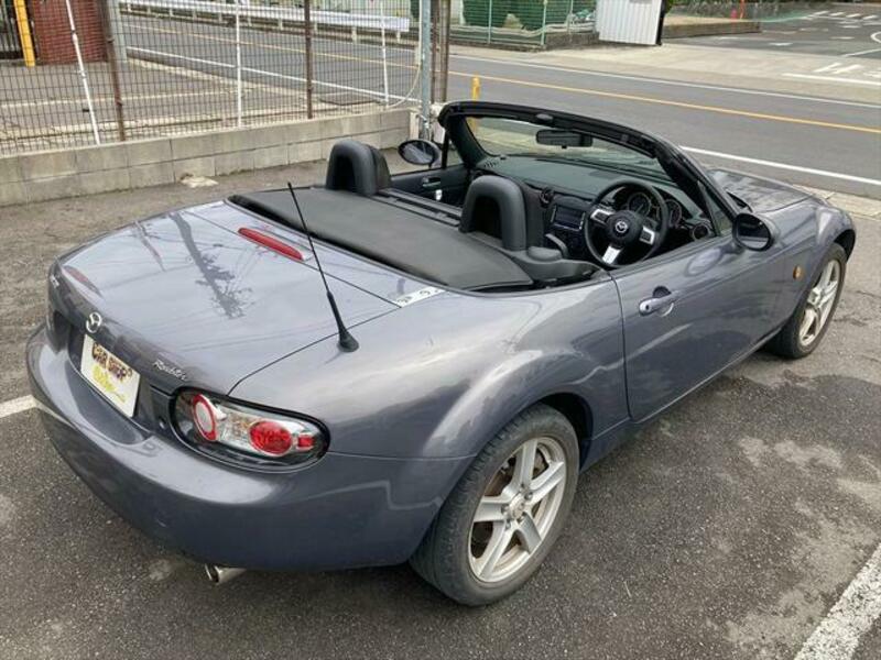 ROADSTER