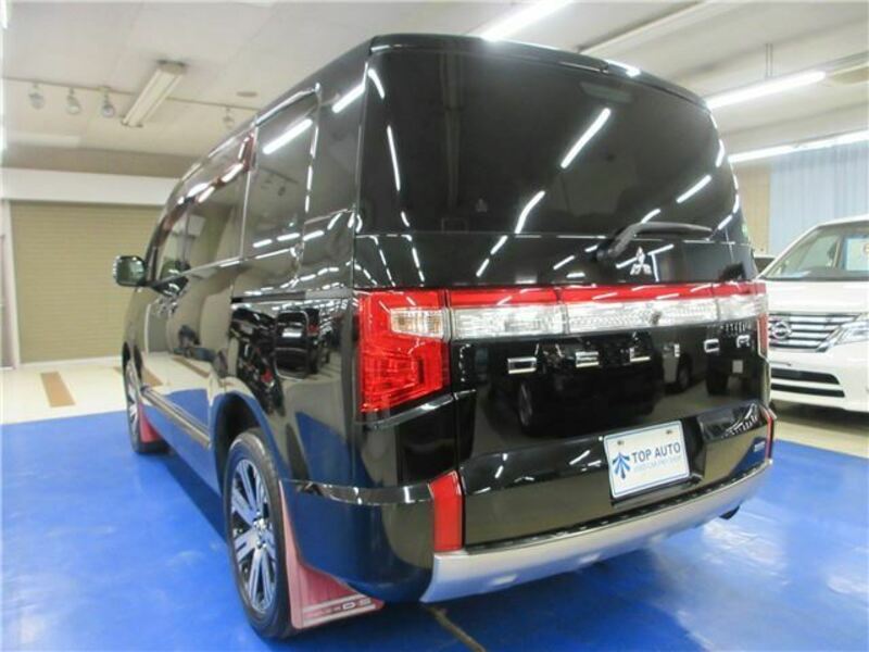 DELICA D5