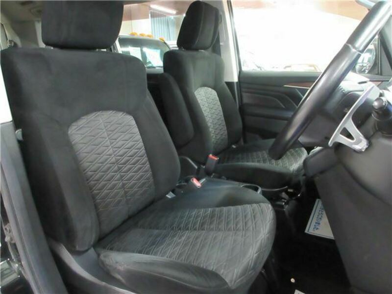 DELICA D5