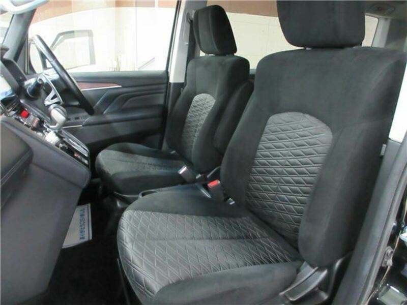 DELICA D5