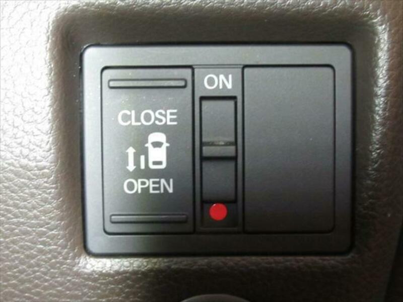 N BOX