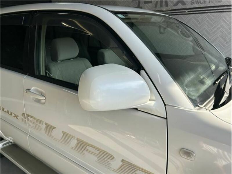 HILUX SURF