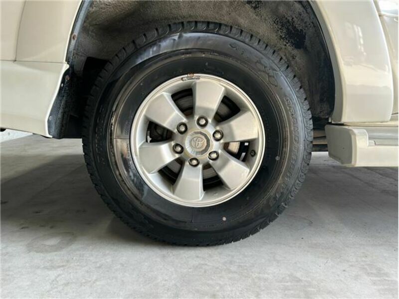 HILUX SURF