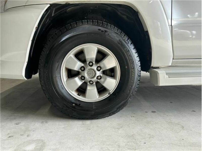 HILUX SURF