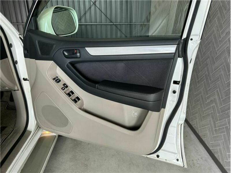 HILUX SURF