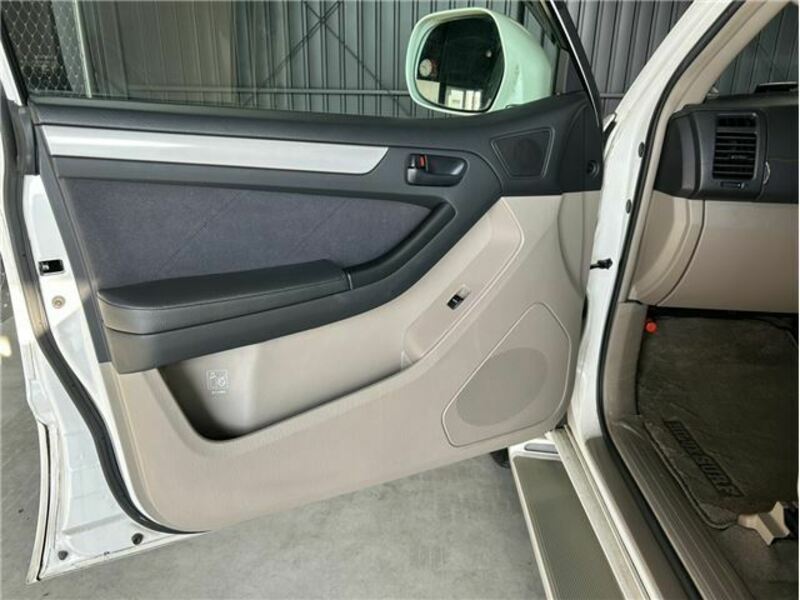 HILUX SURF