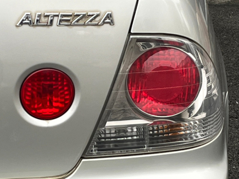 ALTEZZA-19