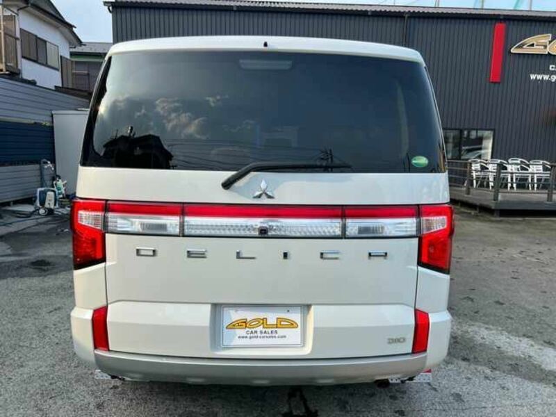 DELICA D5