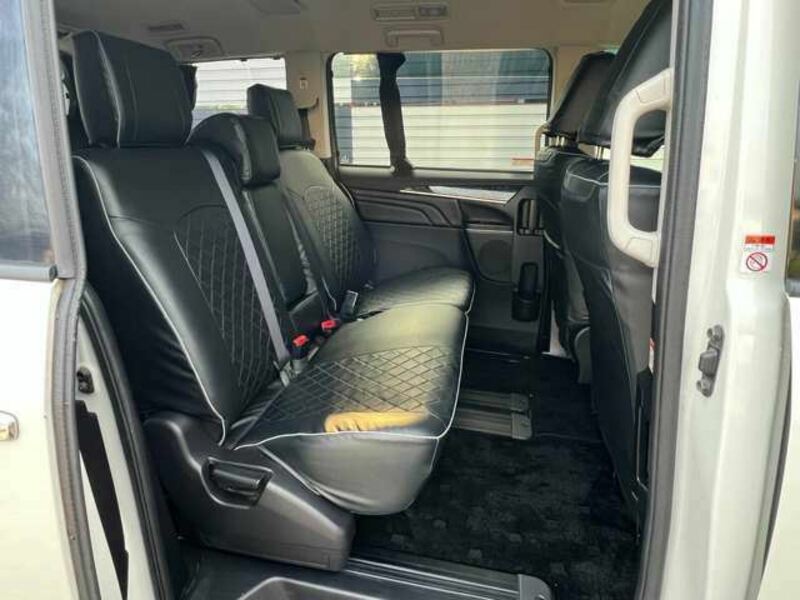 DELICA D5