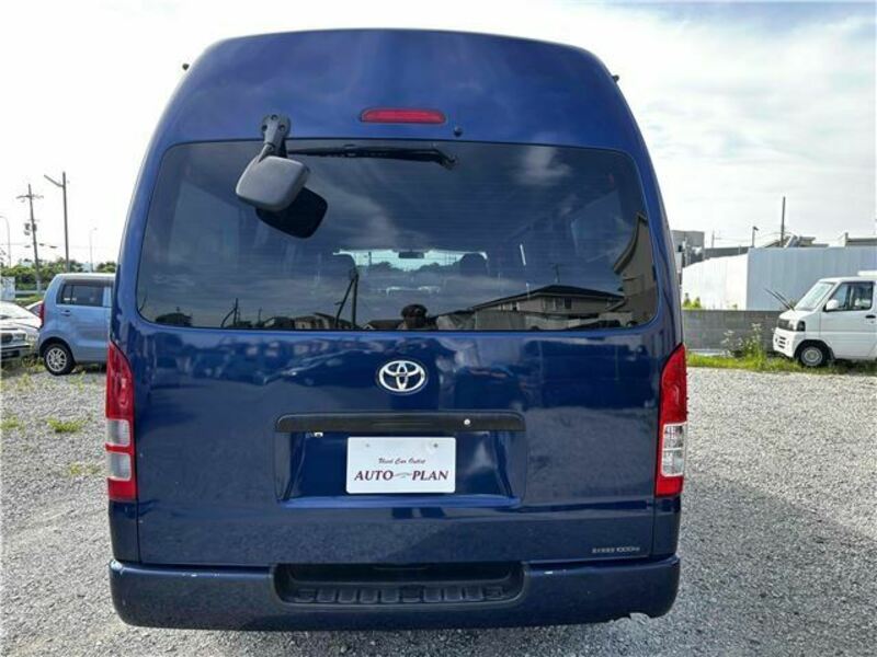 HIACE VAN
