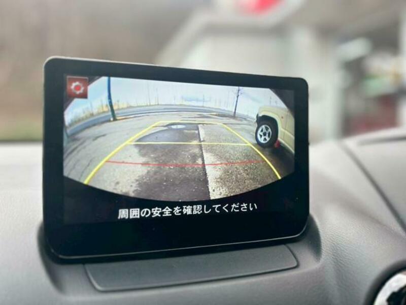 MAZDA2