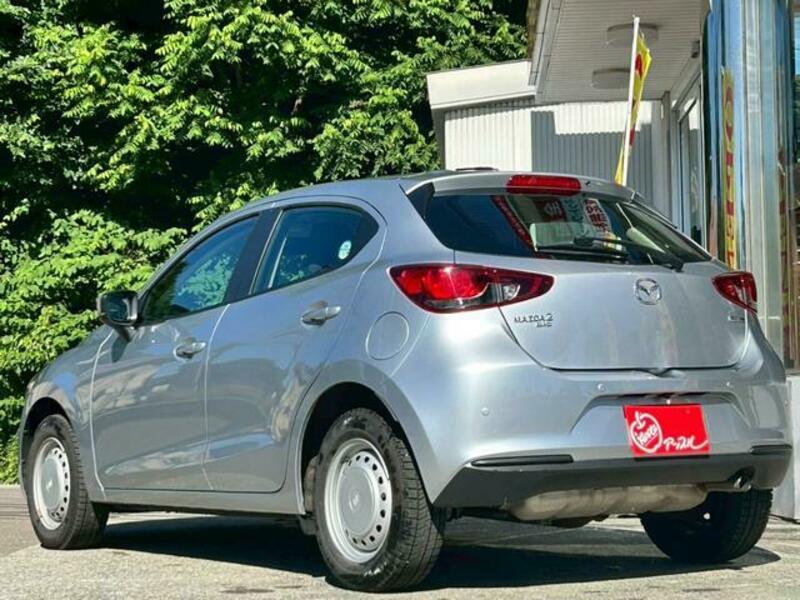 MAZDA2