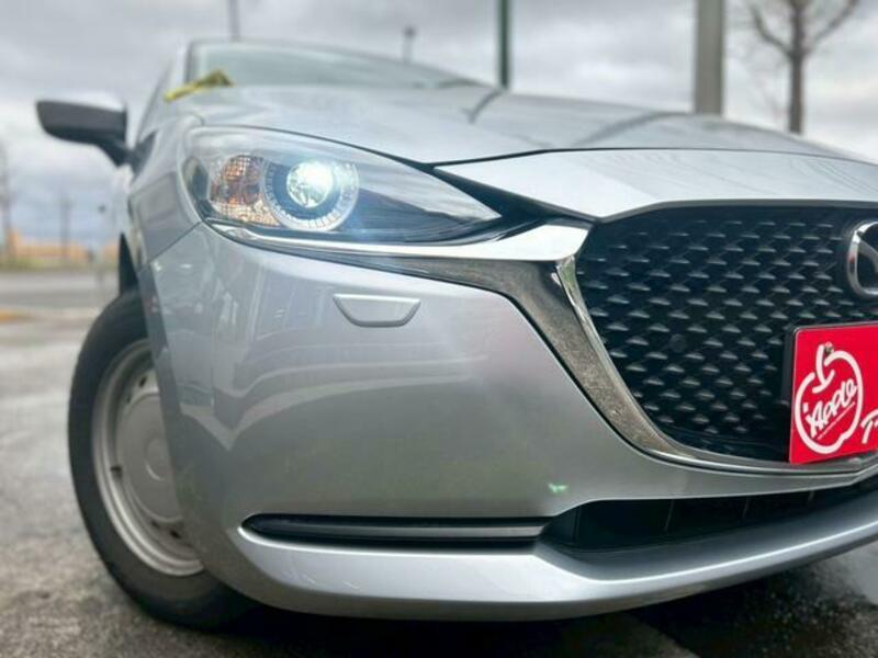 MAZDA2