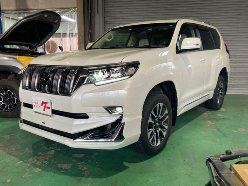 TOYOTA LAND CRUISER PRADO