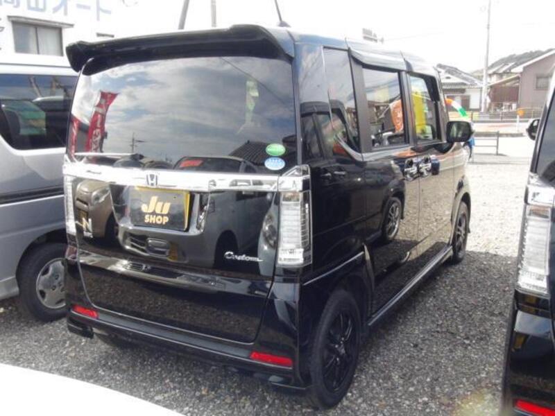 N BOX CUSTOM