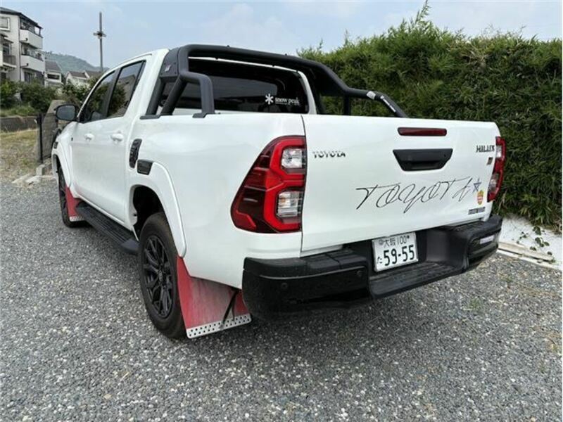 HILUX