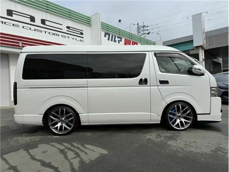 HIACE VAN