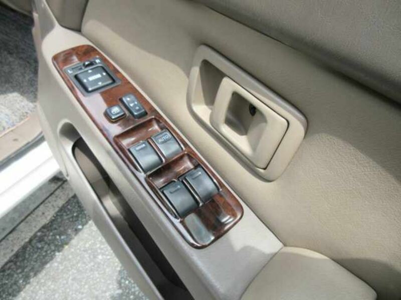 HILUX SURF