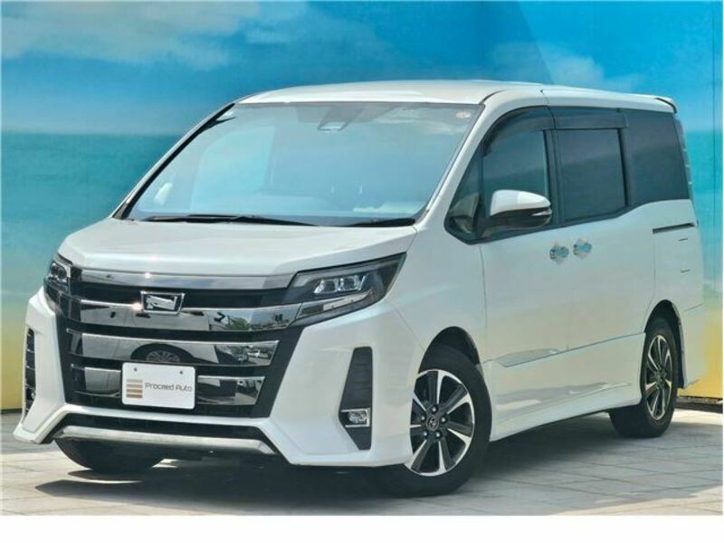 TOYOTA NOAH