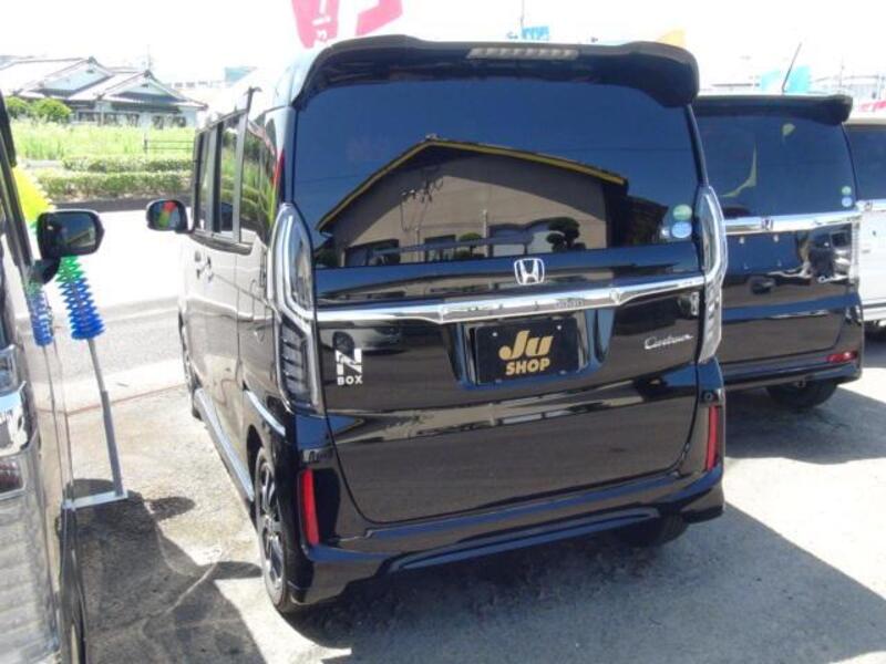 N BOX CUSTOM