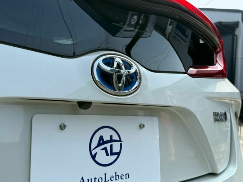 PRIUS PHV