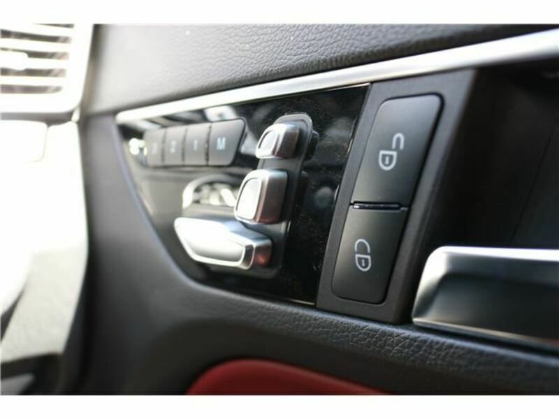 E-CLASS