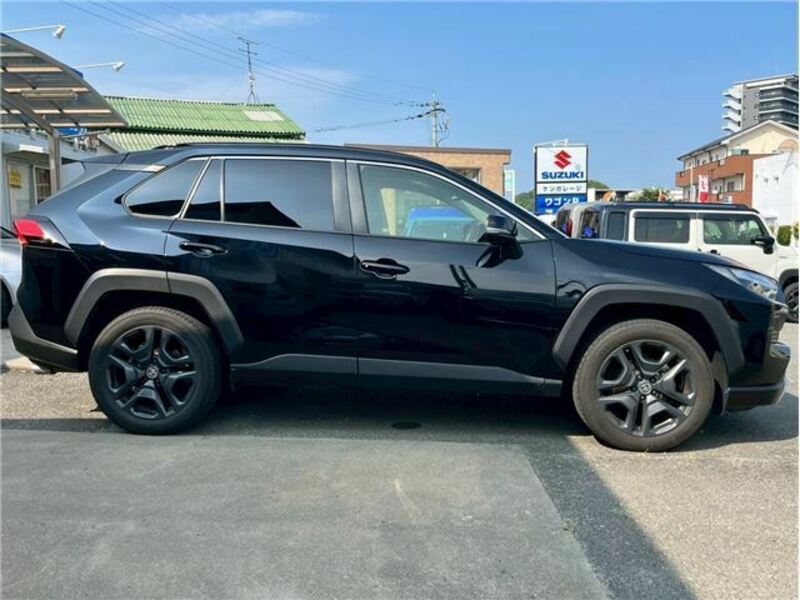RAV4