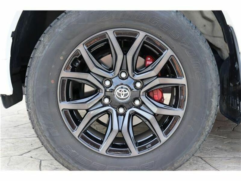 HILUX