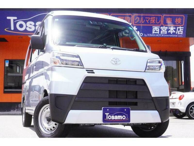 TOYOTA PIXIS VAN