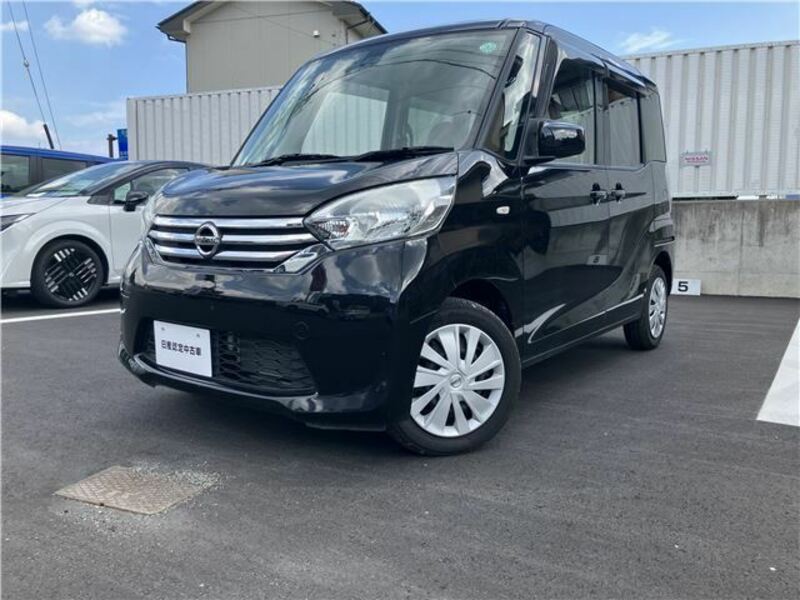 NISSAN DAYZ ROOX