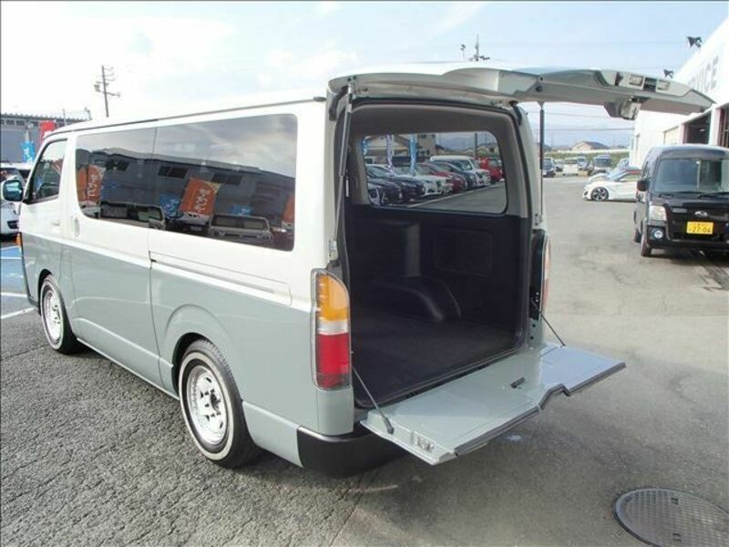 HIACE