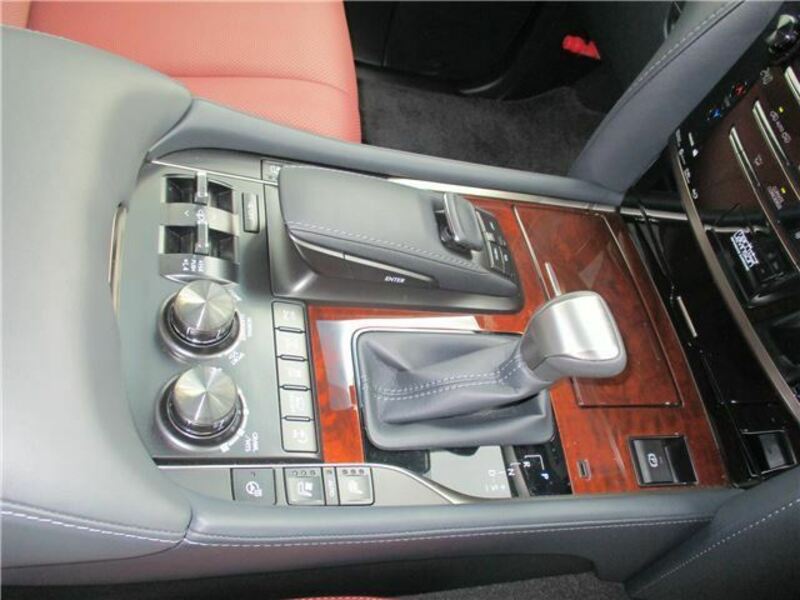 LX