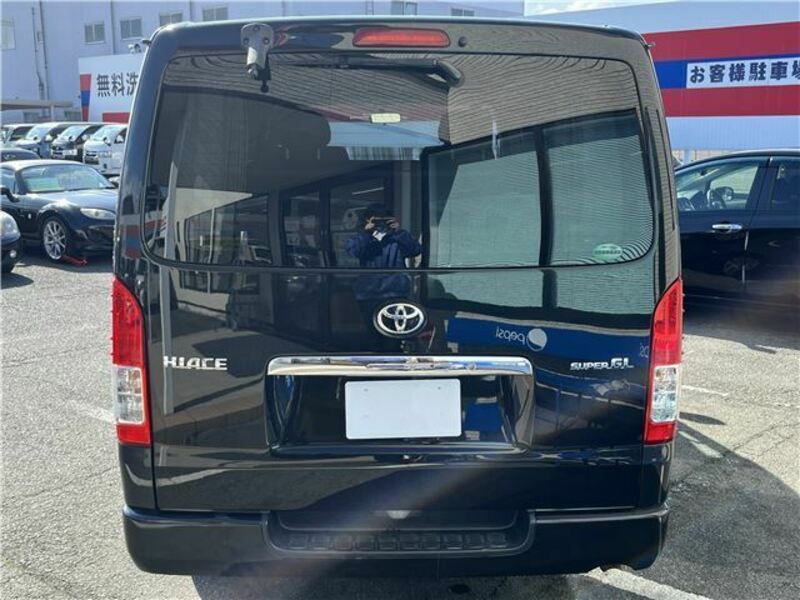 HIACE VAN