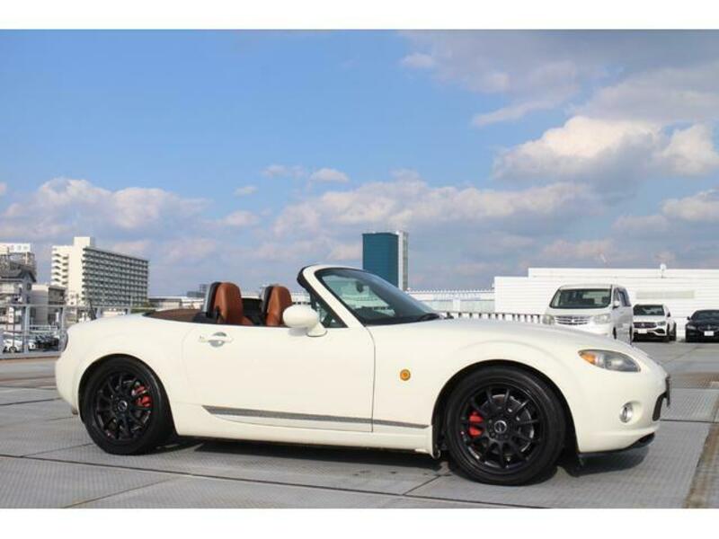 ROADSTER