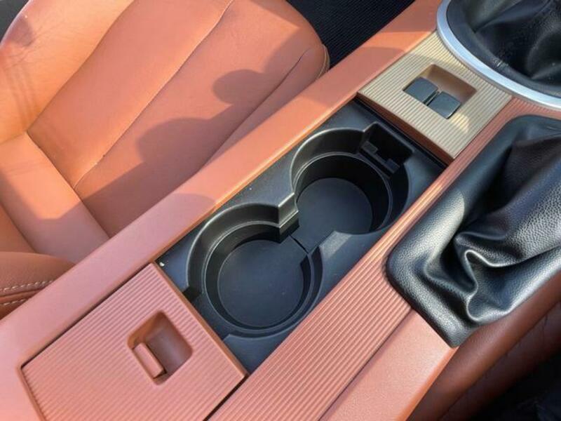 ROADSTER