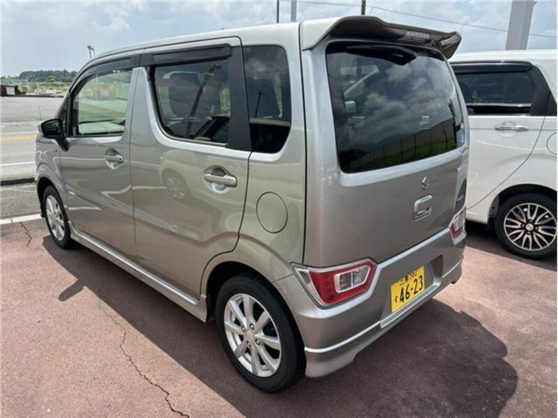 WAGON R