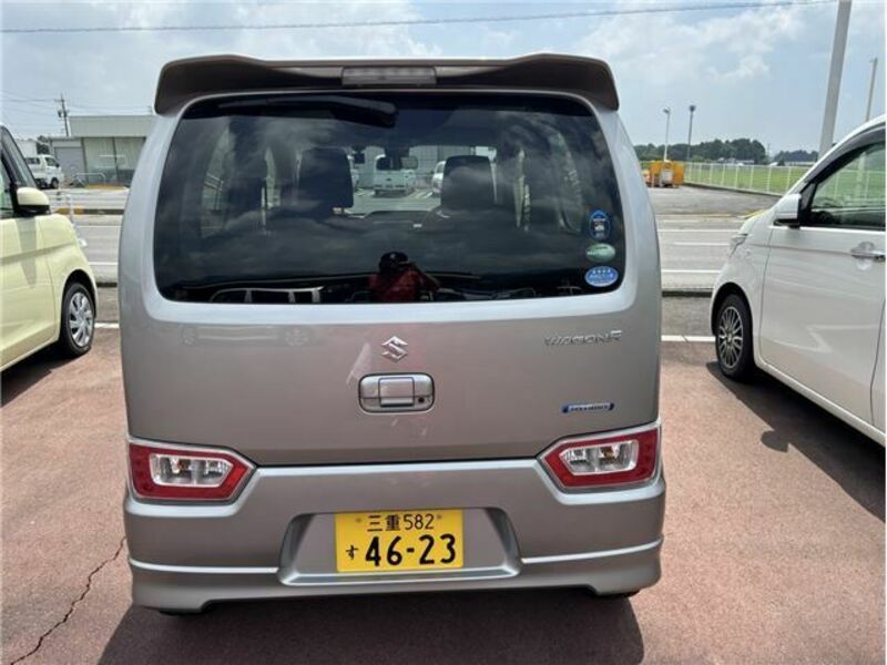 WAGON R