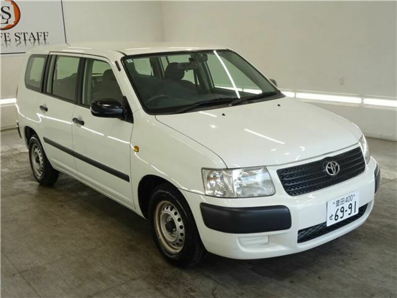 TOYOTA SUCCEED VAN