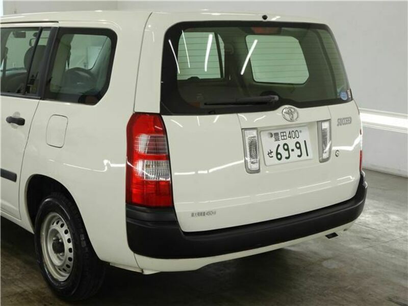 SUCCEED VAN