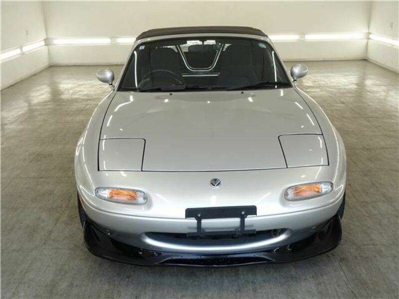 EUNOS ROADSTER