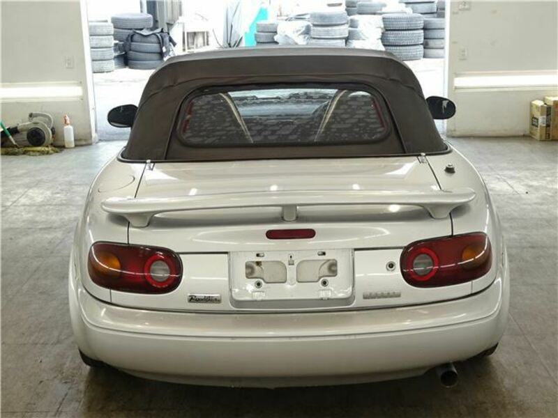 EUNOS ROADSTER